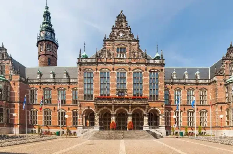 ددلاین دانشگاه‌های هلند